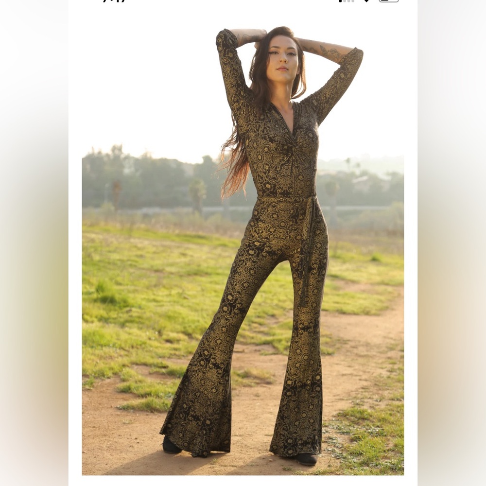 Maddie Moon - Natalia Elegant Jumpsuit  / Black & Gold - L  (org. $130)  New